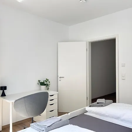 아파트 Schoene In Der Innenstadt Von I Home2share *