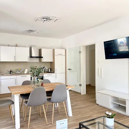 아파트 Schoene In Der Innenstadt Von I Home2share